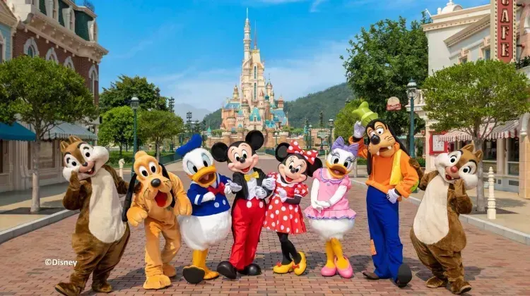 Menjelajahi Dunia Ajaib Disneyland Hong Kong-Trip.com