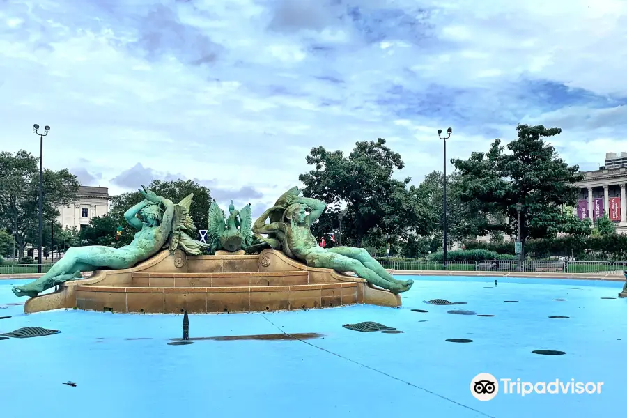 Tempat Wisata di Bekasi-Benjamin Franklin Parkway